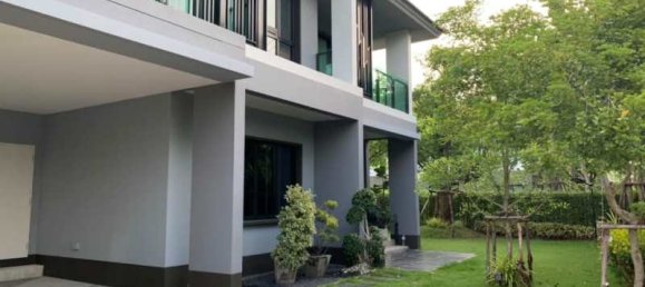 3 bedrooms Cafe / restaurant in Bangkok, Thailand No. 6381 2