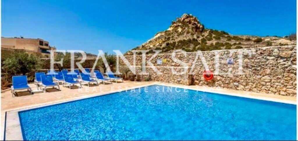 3 bedrooms Apartment in Marsalforn, Malta No. 5837