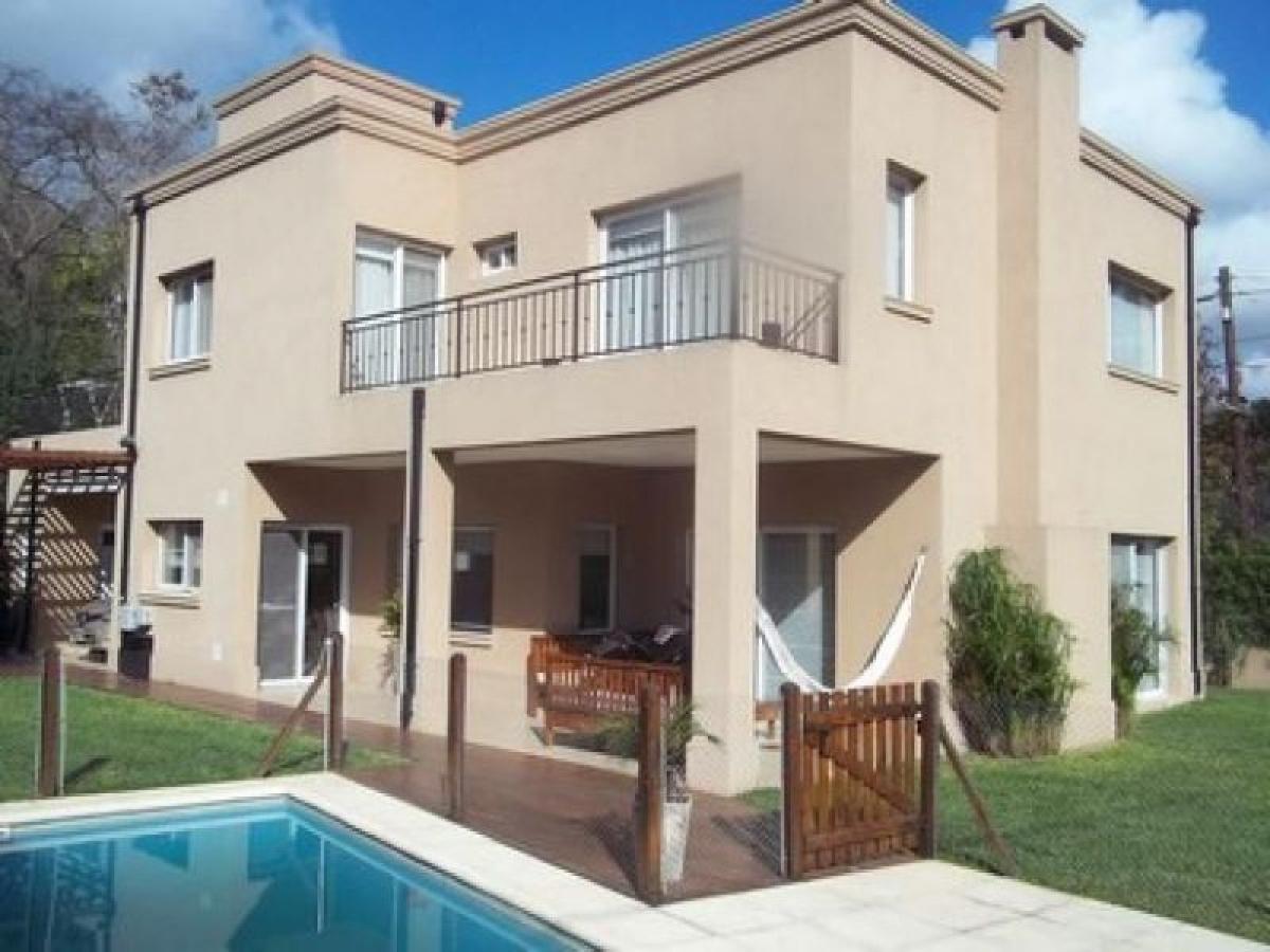 5 chambres Maison à Ituzaingo, Argentina No. 64006