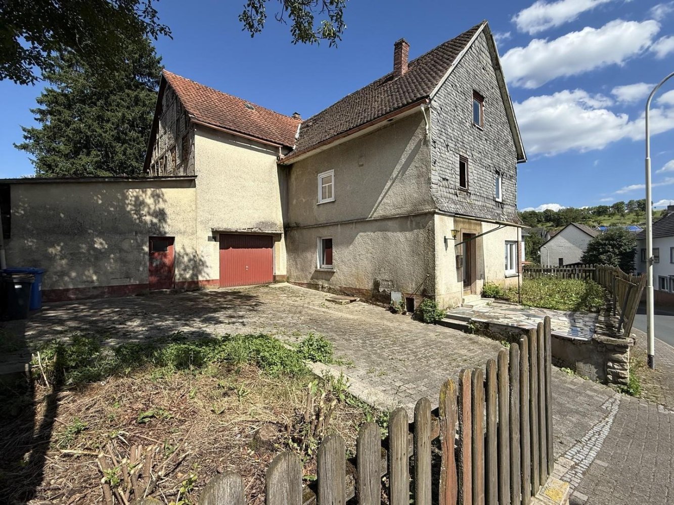 Дом с 9 комнатами в Лимбург-Вайльбург, Германия № 336730