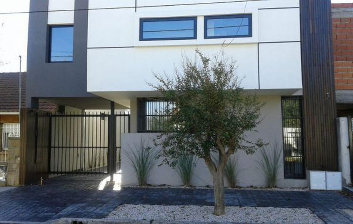 2 bedrooms House in Mar del Plata, Argentina No. 89269