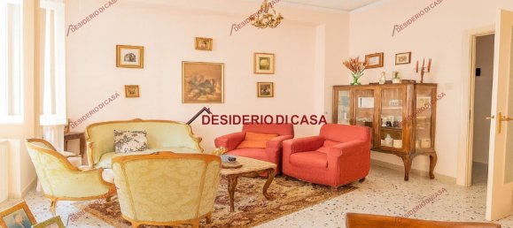 Apartamento de 3 dormitorios en Palermo, Italy No. 330277 2