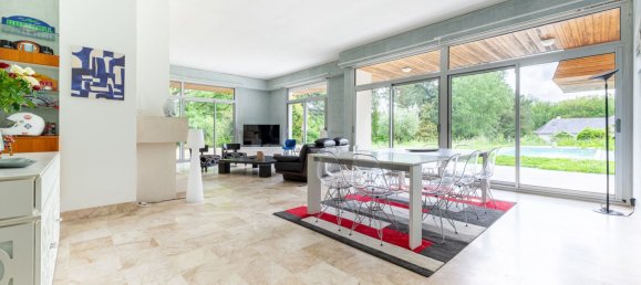 Casa de 5 dormitorios en Orvault, France No. 98224 3