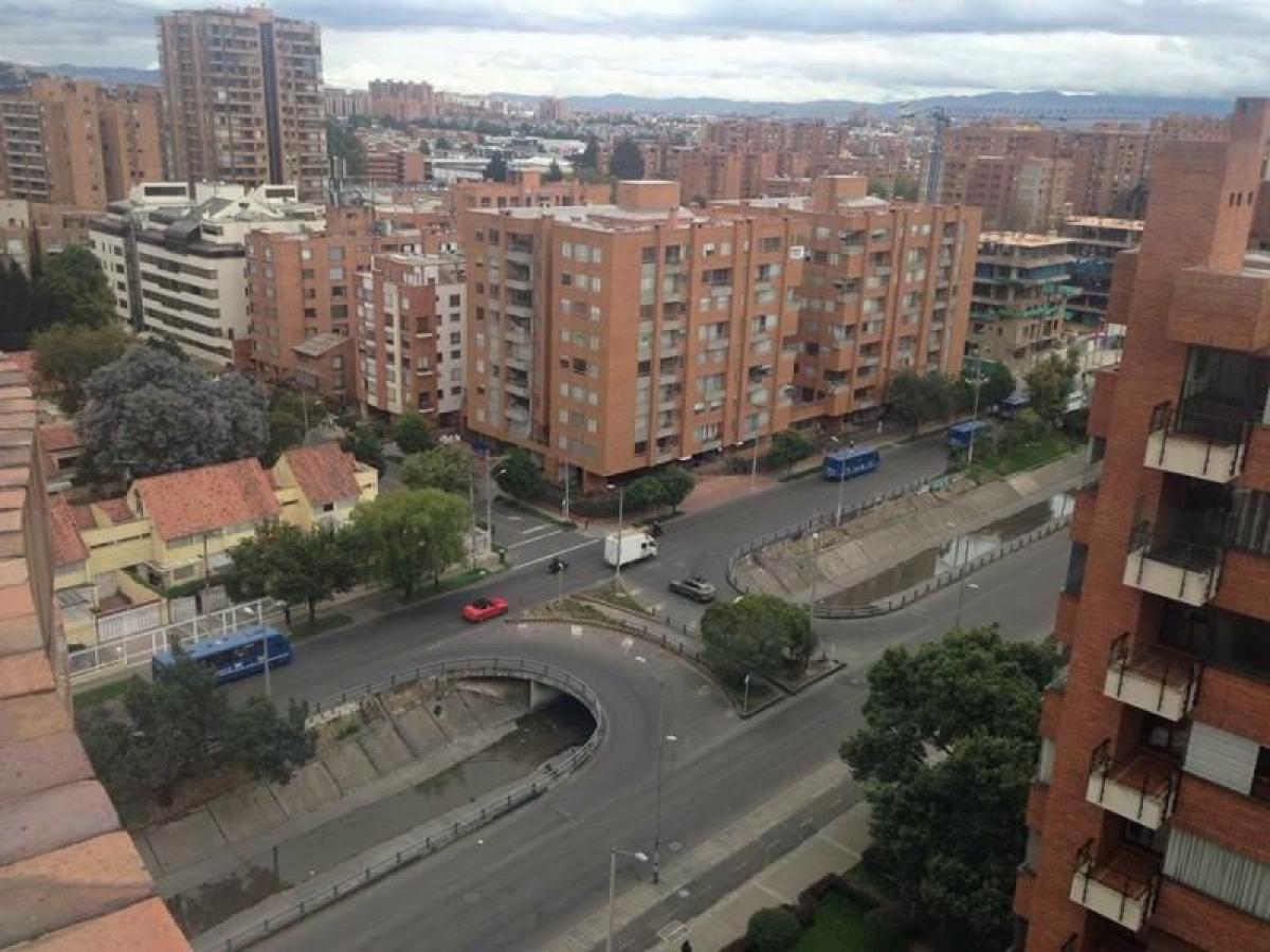 3 bedrooms House in Bogota, Colombia No. 14358