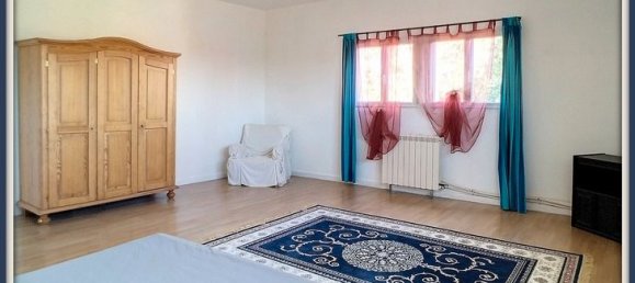 8 Schlafzimmer Haus in Lucay-le-Male, France, Nr. 65863 11