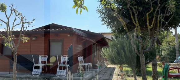 Studio in Avezzano, Italy No. 28701 4