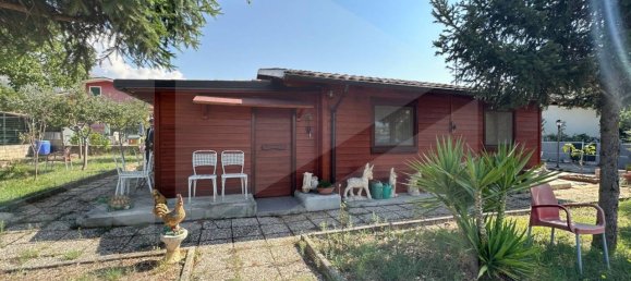 Studio in Avezzano, Italy No. 28701 6