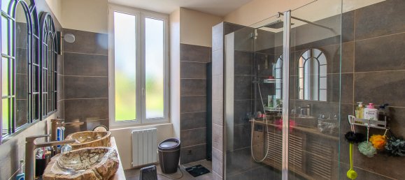 6 bedrooms House in Theillay, France No. 160886 5