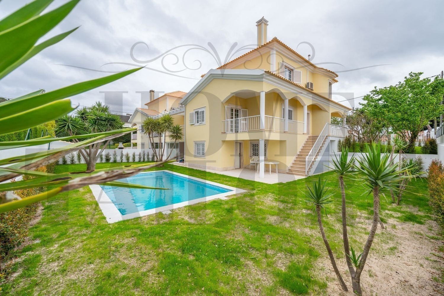 4 غرف نوم منزل في Corroios, Portugal رقم 132010