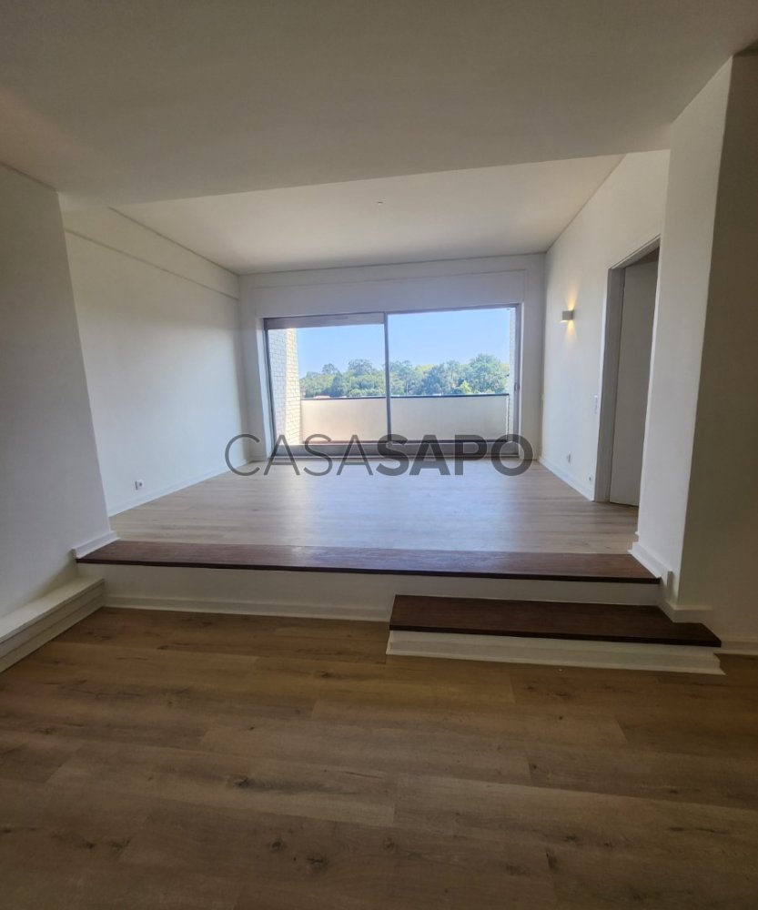 3 bedrooms Apartment in Senhora da Hora, Portugal No. 324072