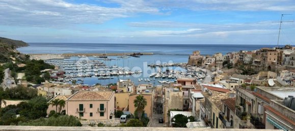 3 Schlafzimmer Wohnung in Castellammare del Golfo, Italy, Nr. 293200 3