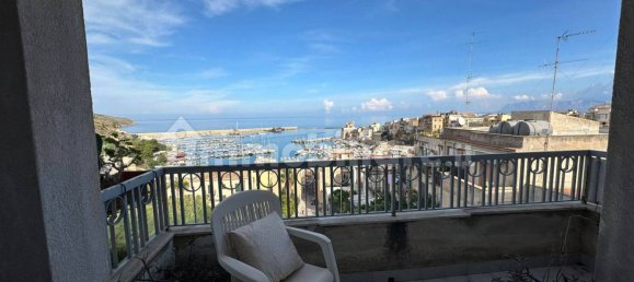 3 Schlafzimmer Wohnung in Castellammare del Golfo, Italy, Nr. 293200 25