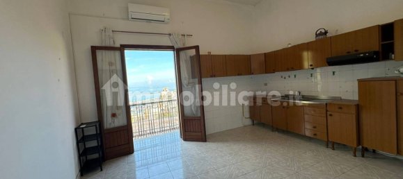 3 Schlafzimmer Wohnung in Castellammare del Golfo, Italy, Nr. 293200 18