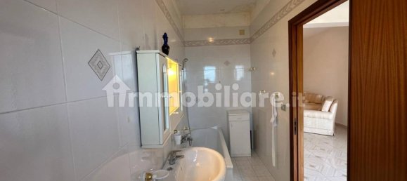 3 Schlafzimmer Wohnung in Castellammare del Golfo, Italy, Nr. 293200 12