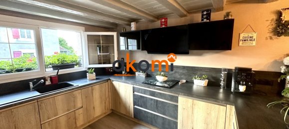 3 bedrooms House in Saint-Sauveur, France No. 252580 11