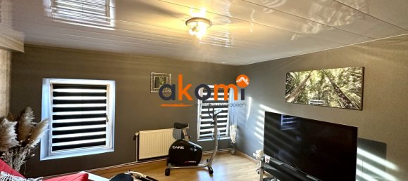 3 bedrooms House in Saint-Sauveur, France No. 252580 18