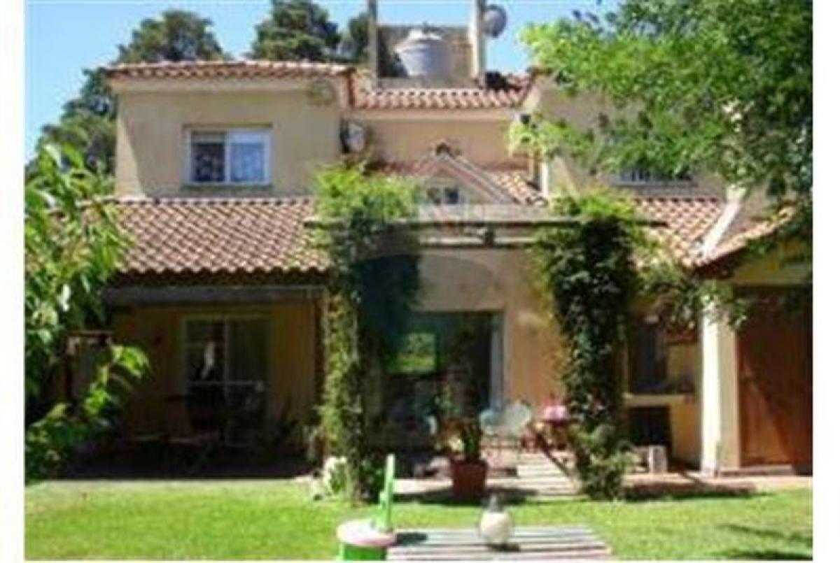 3 bedrooms House in Escobar, Argentina No. 103503
