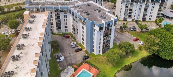 2 غرف نوم عقار تجاري في Miami, الولايات المتحدة رقم 614192 21