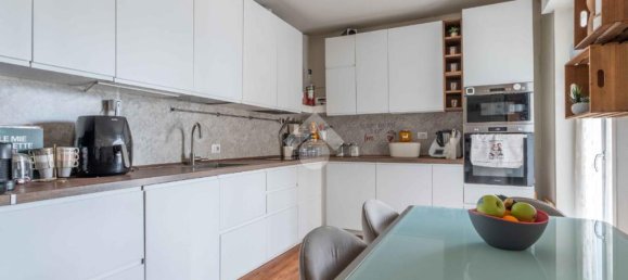 2 chambres Appartement à Trezzano sul Naviglio, Italy No. 298386 4