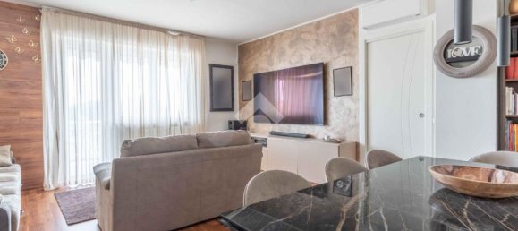 2 chambres Appartement à Trezzano sul Naviglio, Italy No. 298386 2