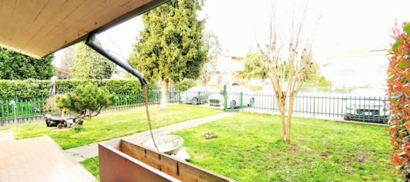 4-salle Villa à Treviglio, Italy No. 42006 28