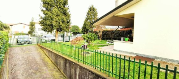 4-salle Villa à Treviglio, Italy No. 42006 5