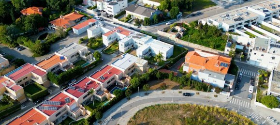 4 bedrooms House in Porto, Portugal No. 125108 19