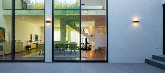 4 bedrooms House in Porto, Portugal No. 125108 32