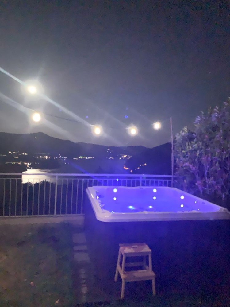 Apartamento de 3 habitaciónes en Parzanica, Italy No. 149110