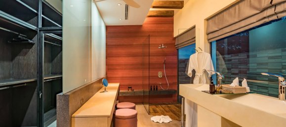 5 bedrooms Villa in Phuket, Thailand No. 5912 9