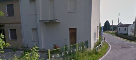 5 rooms House in Frassinelle Polesine, Italy No. 304323 17
