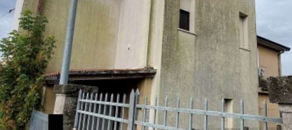 5 rooms House in Frassinelle Polesine, Italy No. 304323 4