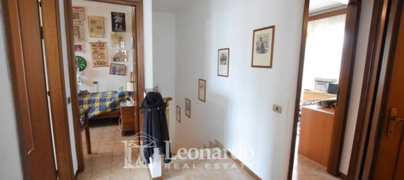 5 Schlafzimmer Haus in Viareggio, Italy, Nr. 104978 14