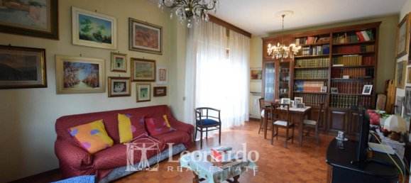 5 Schlafzimmer Haus in Viareggio, Italy, Nr. 104978 2