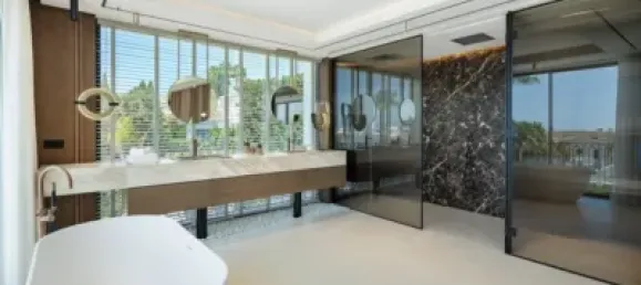 6 غرف نوم منزل في Marbella, Spain رقم 130991 10