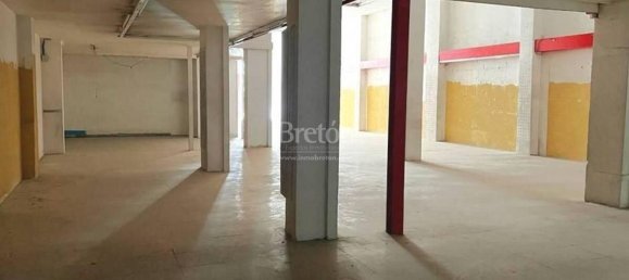 299m² Commercial property in Zaragoza, Spain No. 64248 7