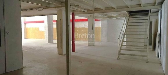 299m² Commercial property in Zaragoza, Spain No. 64248 6