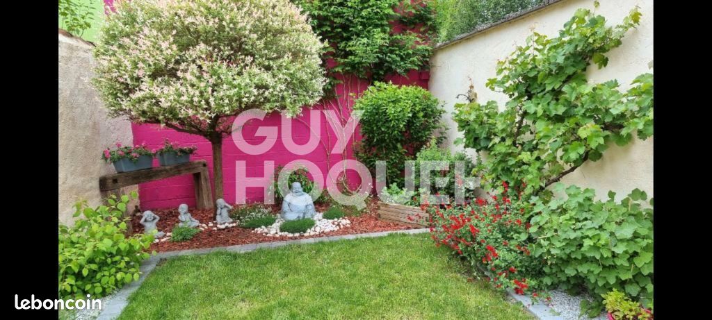 3 bedrooms House in Tourcoing, France No. 91201