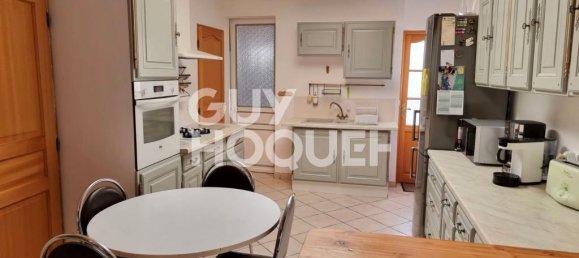 3 bedrooms House in Tourcoing, France No. 91201 3