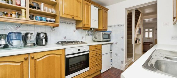 2 bedrooms Commercial property in Kingston Upon Thames, United Kingdom No. 10536 11