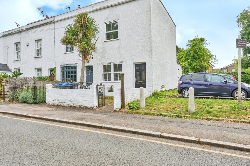 2 bedrooms Commercial property in Kingston Upon Thames, United Kingdom No. 10536