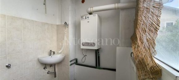 3 bedrooms House in Scoppito, Italy No. 315528 13