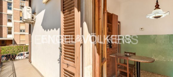 4 bedrooms Villa in Pisa, Italy No. 51065 8