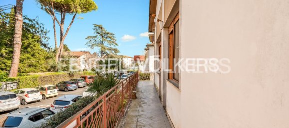 4 bedrooms Villa in Pisa, Italy No. 51065 4