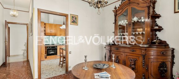 4 bedrooms Villa in Pisa, Italy No. 51065 6