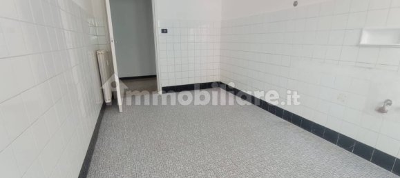 2 bedrooms Apartment in Genoa, Italy No. 189198 9