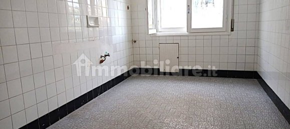 2 bedrooms Apartment in Genoa, Italy No. 189198 7