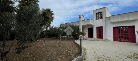 5 rooms Villa in Taviano, Italy No. 117650 5