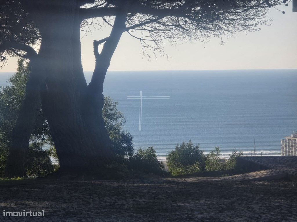 Terreno en Almada, Portugal 630 m² No. 107298