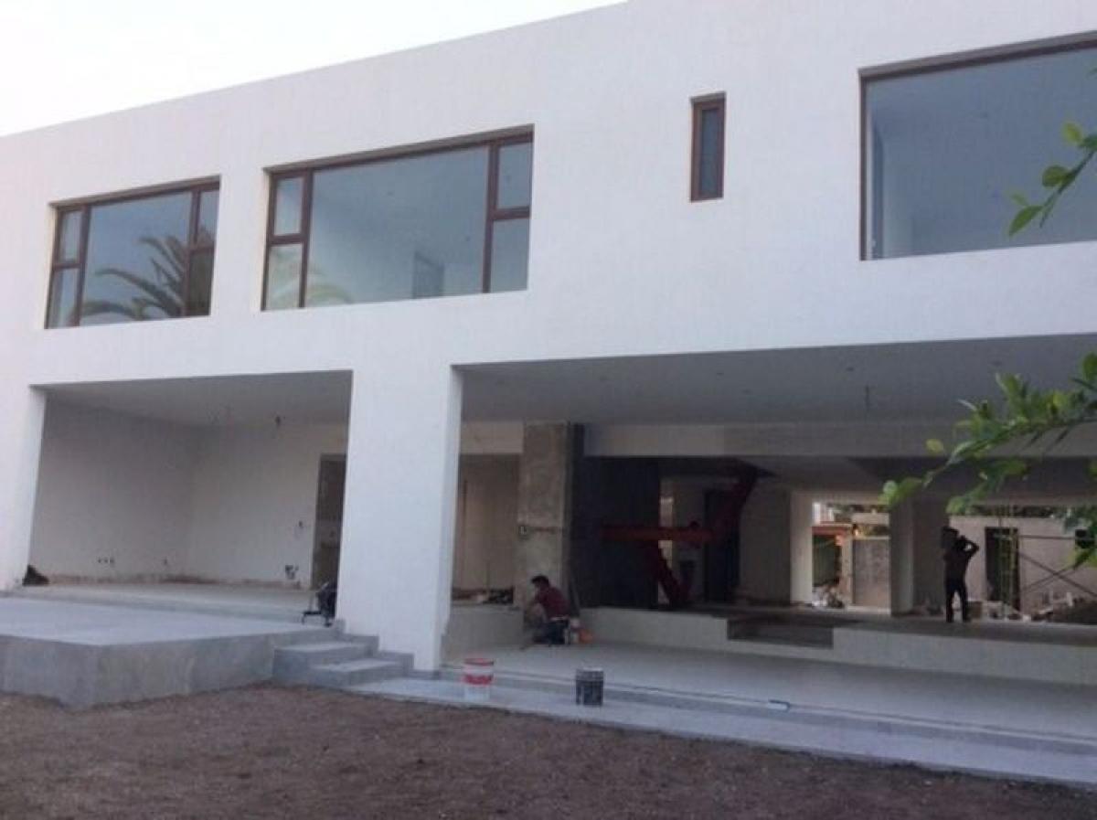 Casa de 4 dormitorios en Naucalpan de Juárez, Mexico No. 215428